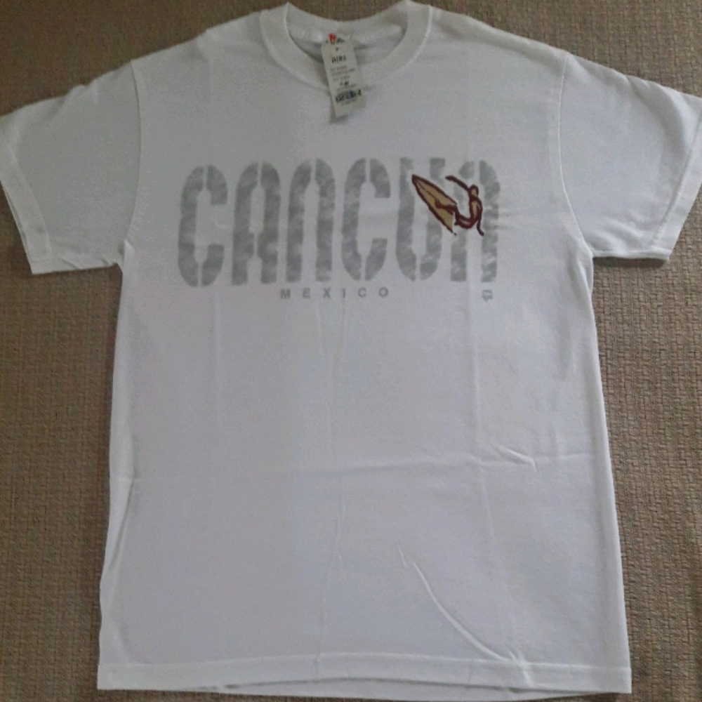 NWT Cancun Mexico Surfing shirt